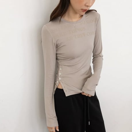 button slit lettering print pullover　NK2629