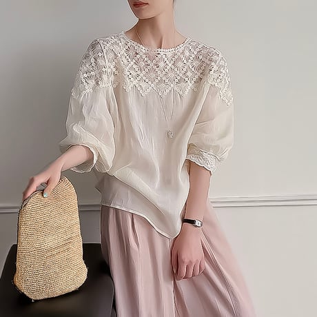 floral lace yoke puff blouse /2color　NK2404