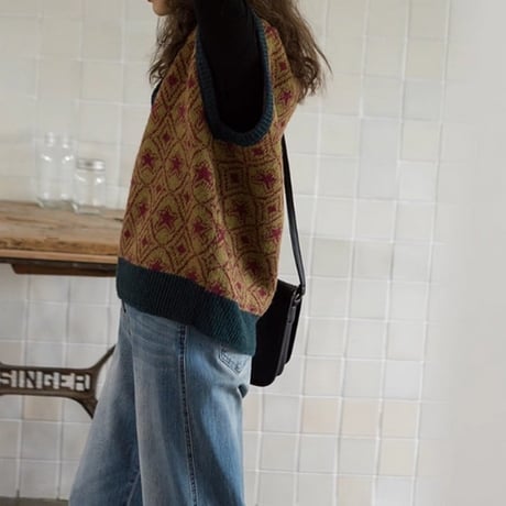 retro pattern vneck vest　NK2690