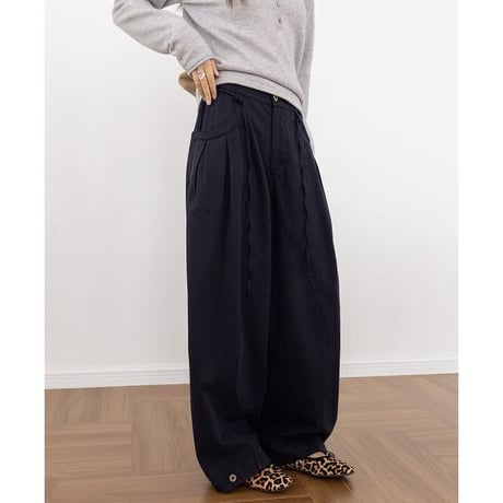 design tuck wide pants　NK2598