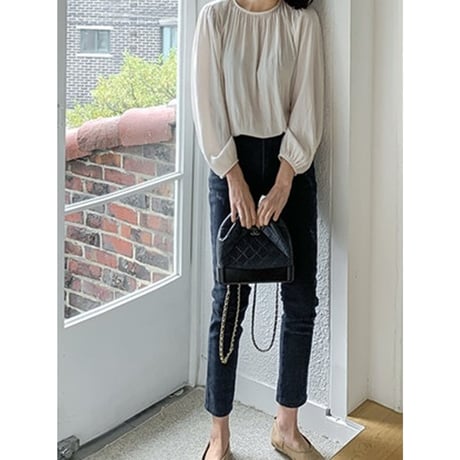 gathered-neck blouse　NK2675
