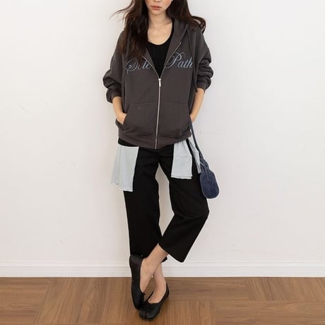 embroidered zip-up hoodie　NK2630