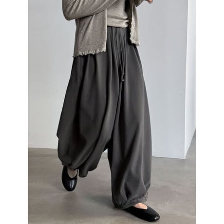 drawstring tuck baloon pants　NK2645