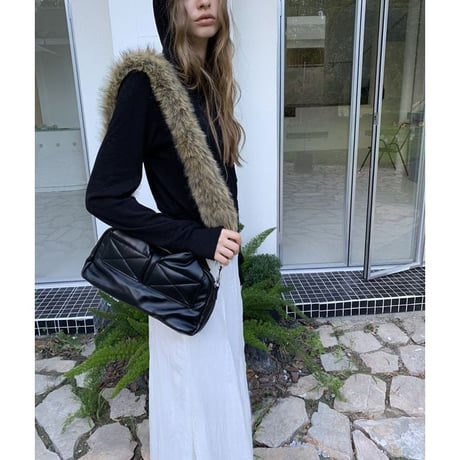 faux fur strap boston bag /2color　NK2580