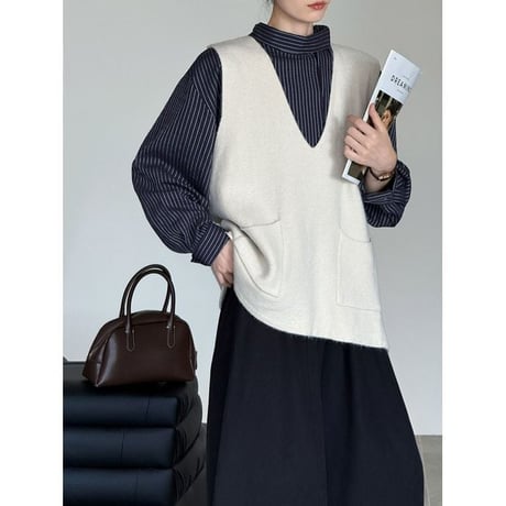 deep vneck knit vest /2color　NK2448