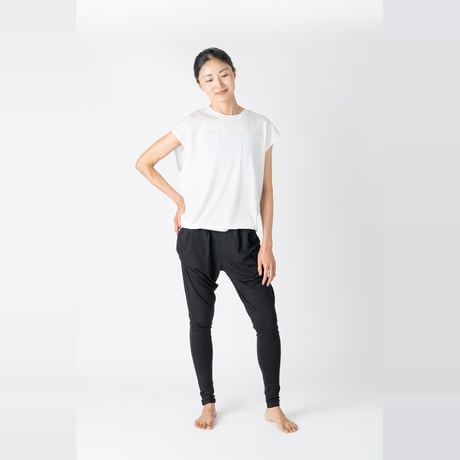 Flow sleeveless tee（white jade/ホワイト）