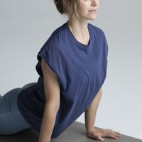 Flow sleeveless tee（night sky/ネイビー）