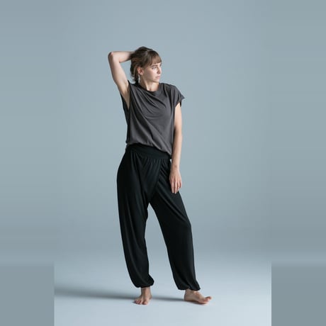 Calm aladdin pants（still black/ブラック）