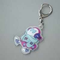 街を歩くおばけちゃんアクリルキーホルダー