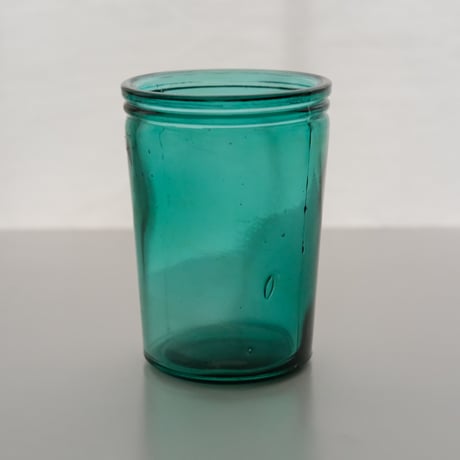 OLD GLASS TUMBLER (B)