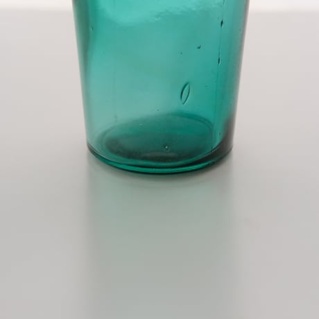 OLD GLASS TUMBLER (B)