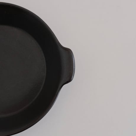 ARABIA SMALL PLATE with HANDLE (A)