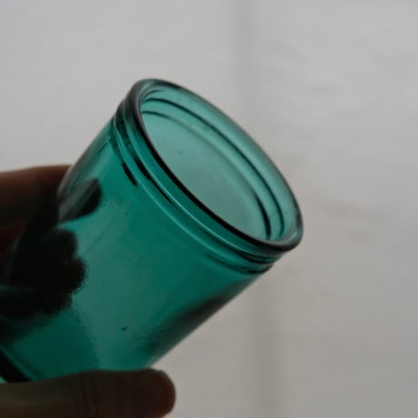 OLD GLASS TUMBLER (B)
