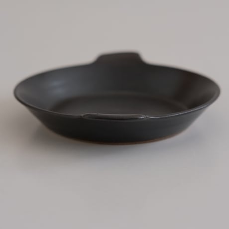 ARABIA SMALL PLATE with HANDLE (A)