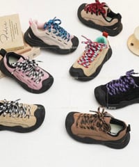 Trail Sneaker