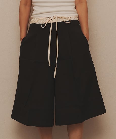Bermuda pants