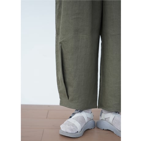 Tuck Pants / sugiwai