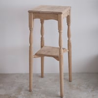 ヨーロッパの古い花台