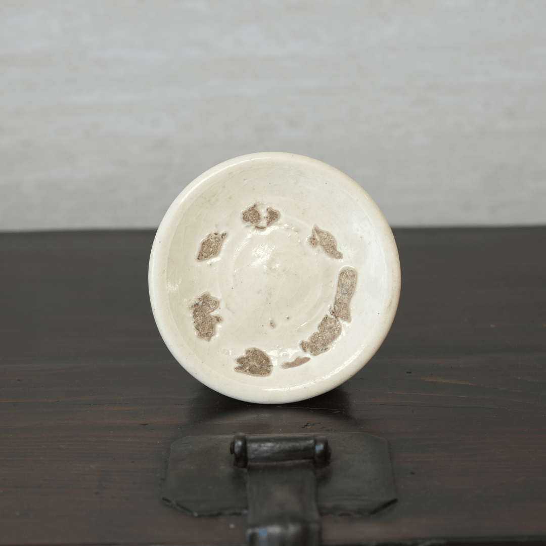 李朝 小さな白磁祭器 | gallery & boutique 雪月花