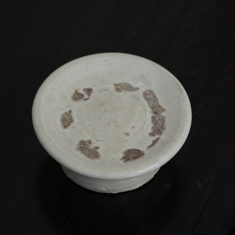 李朝 小さな白磁祭器 | gallery & boutique 雪月花
