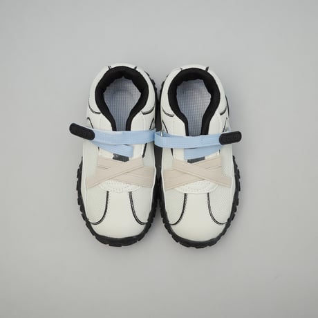 cross strap sneaker
