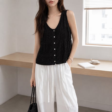 texture front button u neck sleeveless top /2color　MA2102