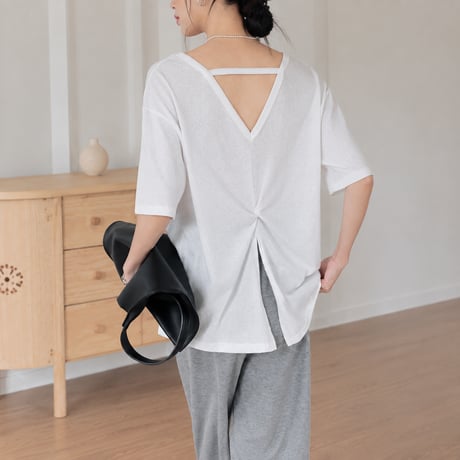 back slit twist half sleeve top/2color　MA2031