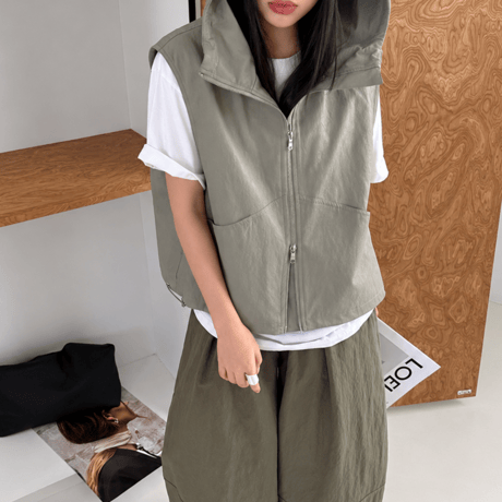 hooded zip up vest　MA2226