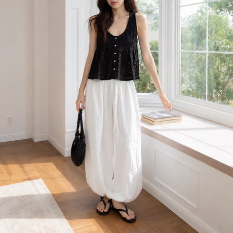 texture front button u neck sleeveless top /2color　MA2102