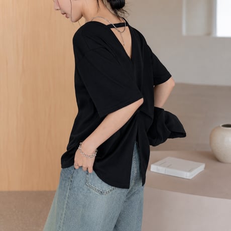 back slit twist half sleeve top/2color　MA2031