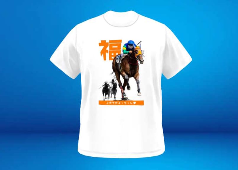 ドコフクカゼ初勝利記念Tシャツ | 片目のサラブレッド福ちゃん