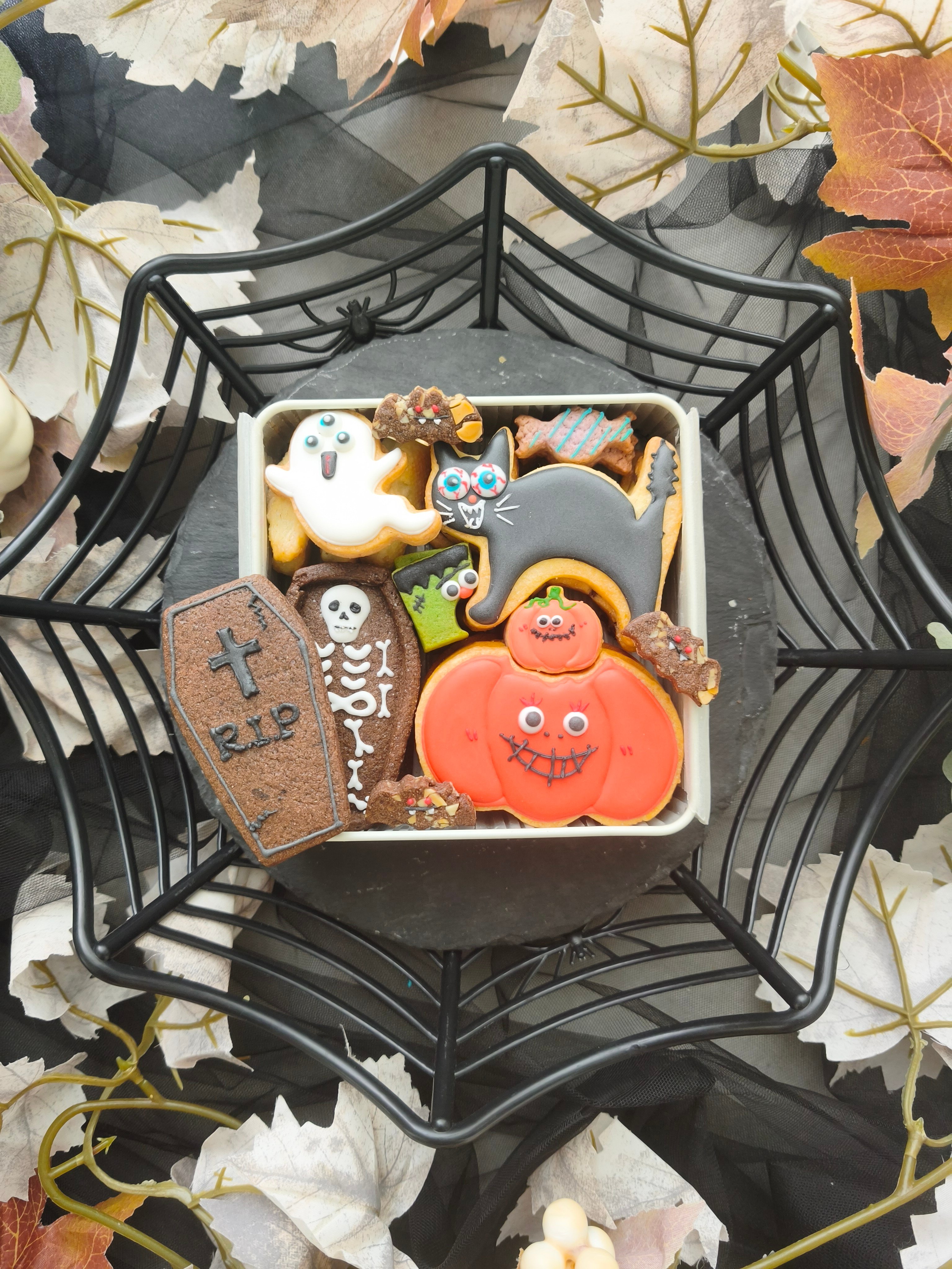 ハロウィンクッキー缶2026 | 焼き菓子工房モンルポ