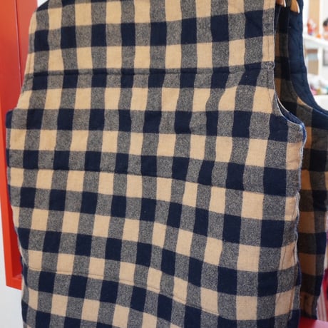 SHELTER BAY reversible vest