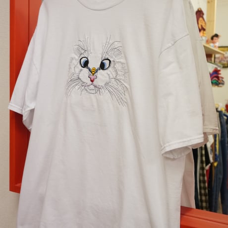 CAT embroidery T-shirt