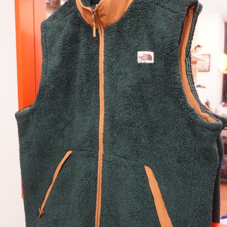THE NORTH FACE fleece vest
