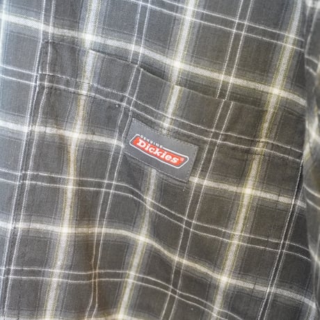 Dickies S/S shirt ✴︎44