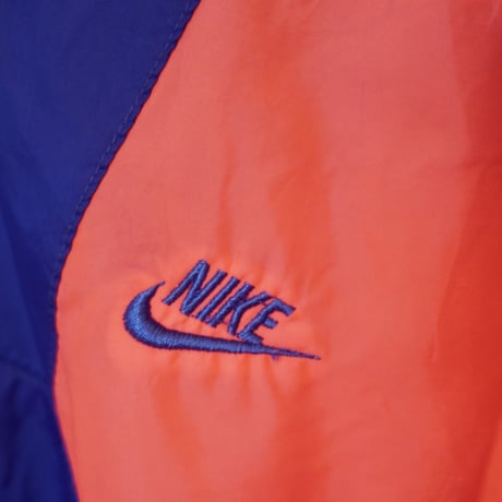 NIKE nylon jacket ✴︎29