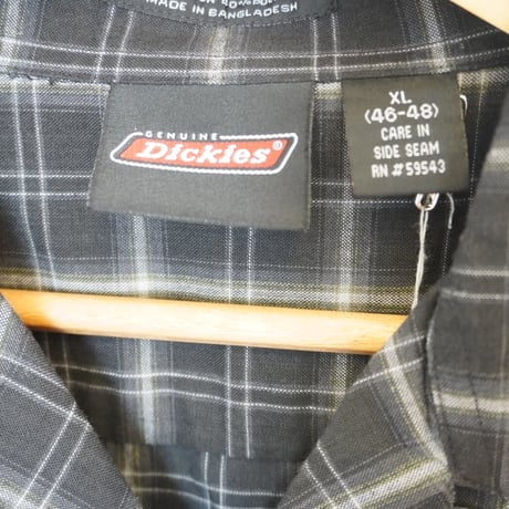 Dickies S/S shirt ✴︎44