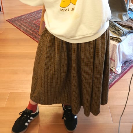 100%wool flare skirt