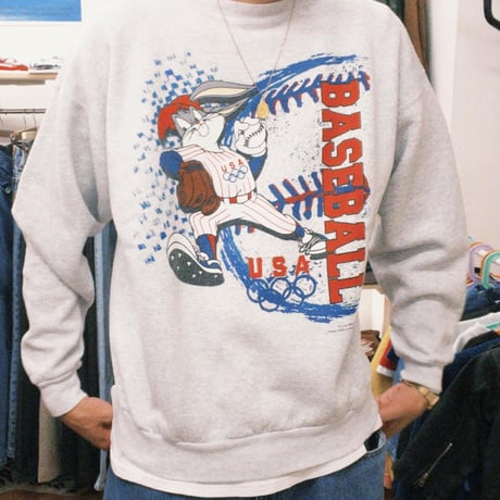 90s bugs bunny sweat