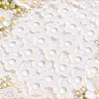 【195】20g約45個50円・アクリルビーズ・お花・ホワイトスモーク