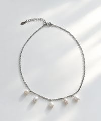 MIST / 5 pearl necklace