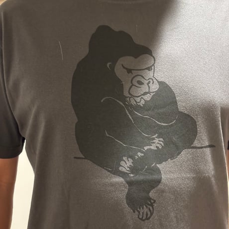 若ゴリラTシャツ