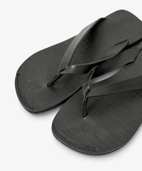 S/S 2004 DIOR HOMME “STRIP” HOMME LOGO EMBOSSED LEATHER FLIP-FLOPS