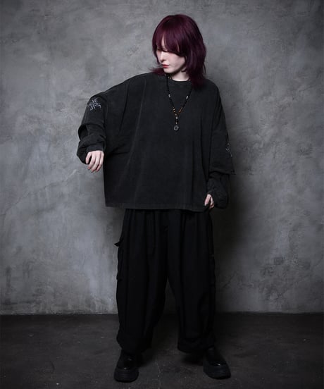 VAJRA EXPANDED L/S TEE [BLACK]