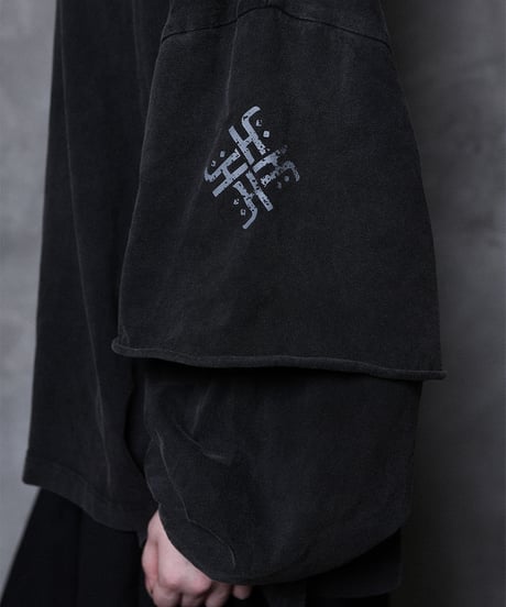 VAJRA EXPANDED L/S TEE [BLACK]