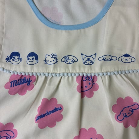 <26年夏新作>【PEKO＆サンリオキャラクターズ】ミルキー柄 キャラクターエプロン PKA4199【M-L】