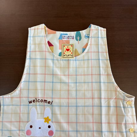 <26年秋新作>【おてんばママ】街並み うさぎアップリケ付き エプロン YC-7099/ベージュ【M-L】