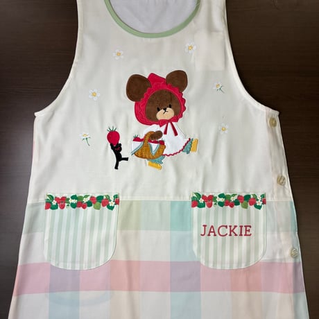 <26年秋新作>【くまのがっこう】いちごのジャッキー アップリケ キャラクターエプロン JA4246【M-L】