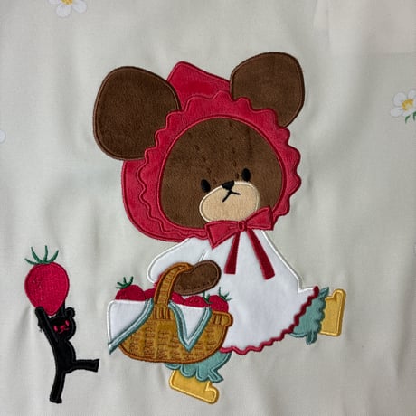 <26年秋新作>【くまのがっこう】いちごのジャッキー アップリケ キャラクターエプロン JA4246【M-L】